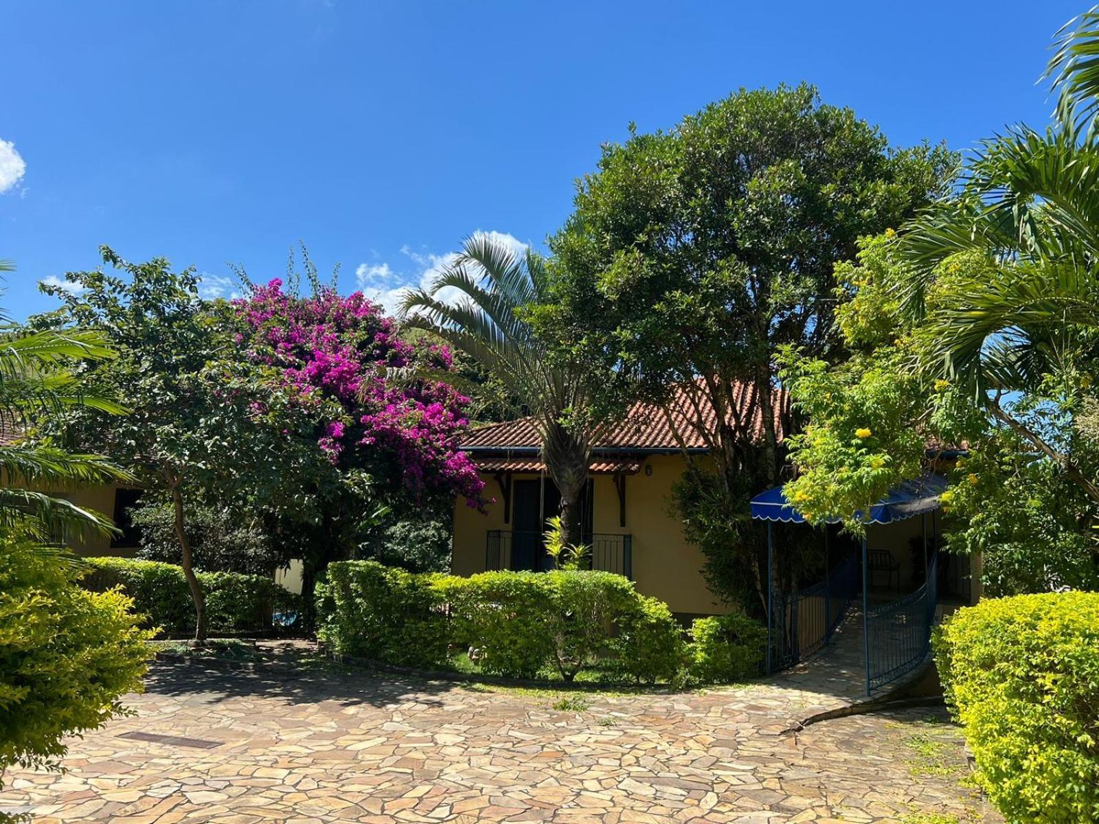 Pousada Dos Girassois Conservatoria Exterior photo